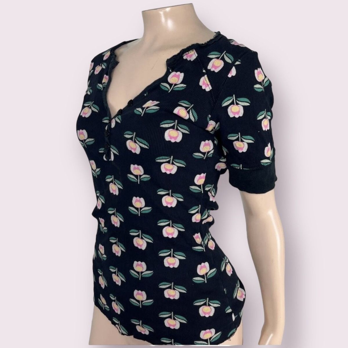 Vintage VTG Y2k Tulip Short Sleeve T-shirt Size M / US 6-8 / IT 42-44 - 2 Thumbnail
