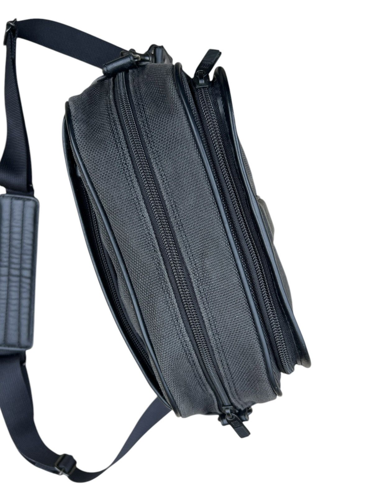Issey Miyake Vintage Issey Miyake Fade Canvas Leather Sling Bag Size ONE SIZE - 18 Thumbnail
