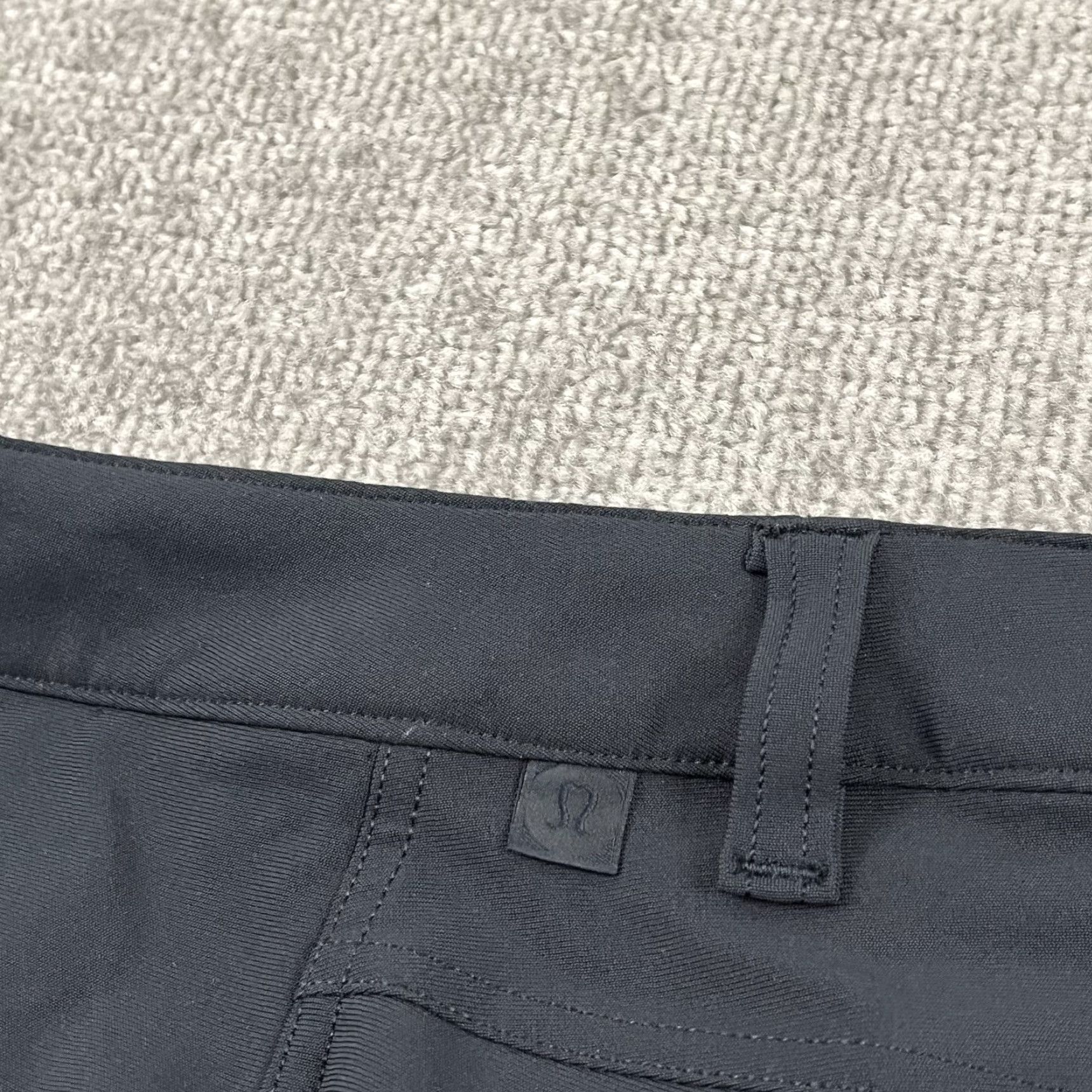 Lululemon Lululemon Mens ABC Pants 40 x 31 Classic Fit Navy Blue Performance Chino Travel Size US 40 / EU 56 - 2 Thumbnail