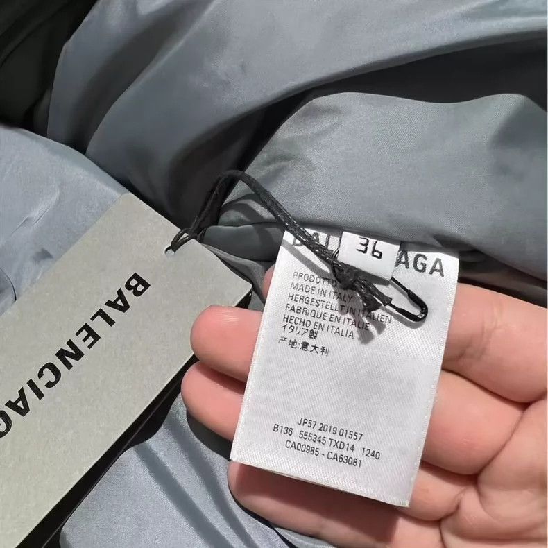 Balenciaga Balenciaga Silver Grey Collar Embroidered Logo Down Jacket- Size US XS / EU 42 / 0 - 6 Thumbnail