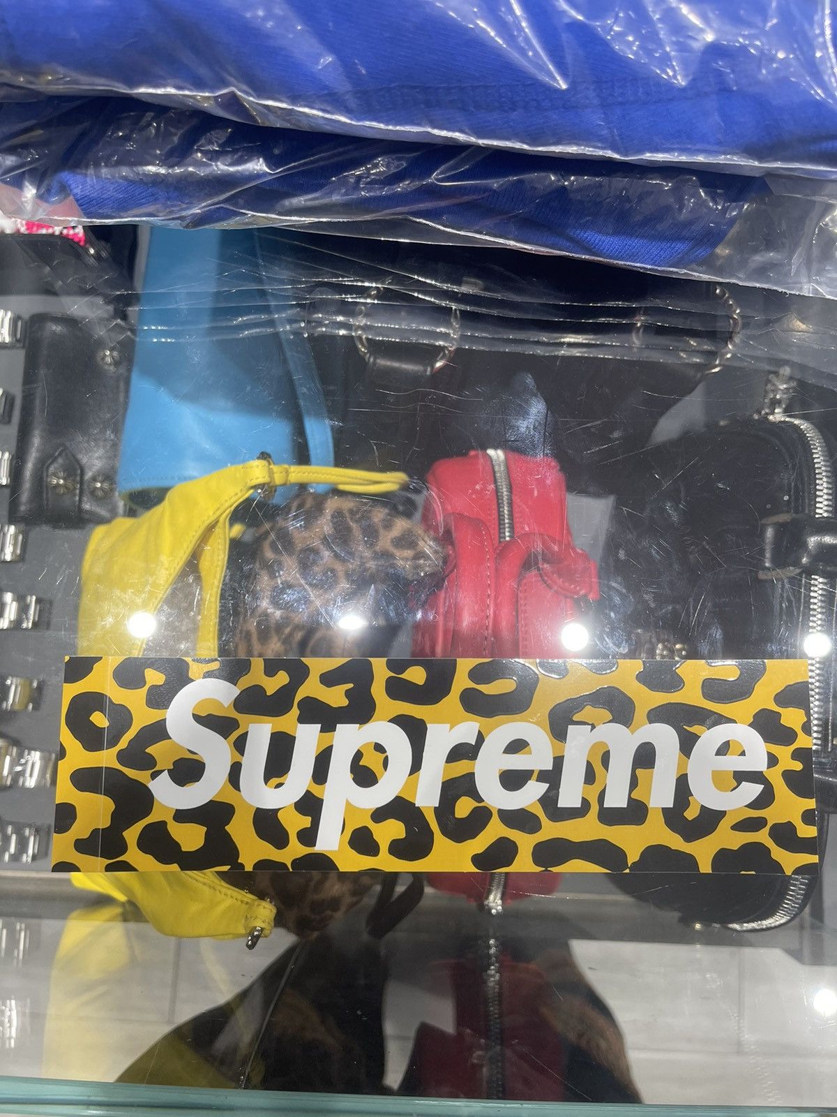 Supreme Supreme Shanghai box logo opening sticker Size ONE SIZE - 2 Thumbnail