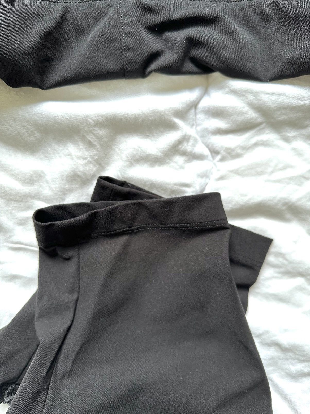 Acronym Acronym P30A-DS v1 Size XS Size US 28 / EU 44 - 4 Thumbnail