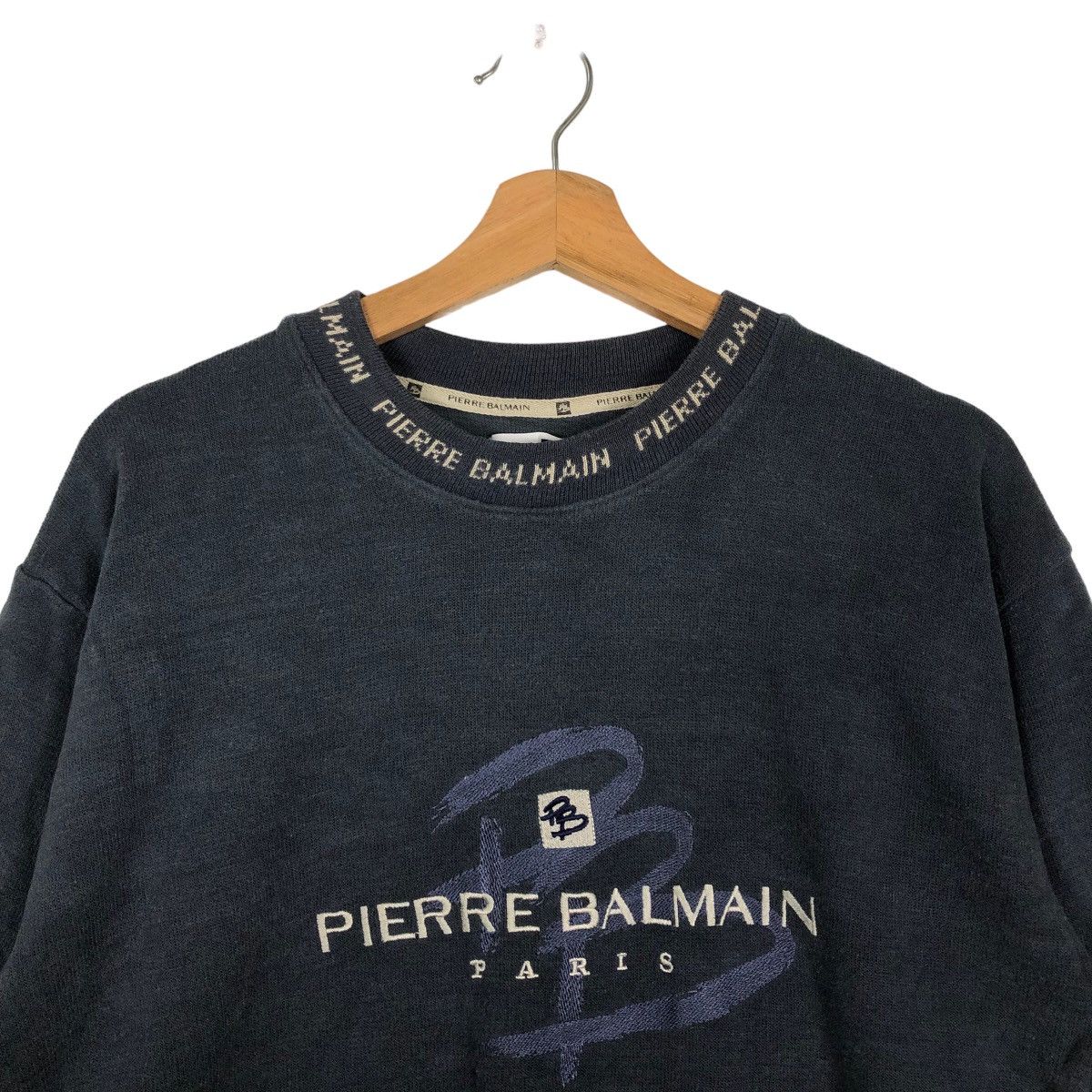 Japanese Brand 🔥Vintage Pierre Balmain Paris Sweatshirt Crewneck Big Logo Size US M / EU 48-50 / 2 - 3 Thumbnail