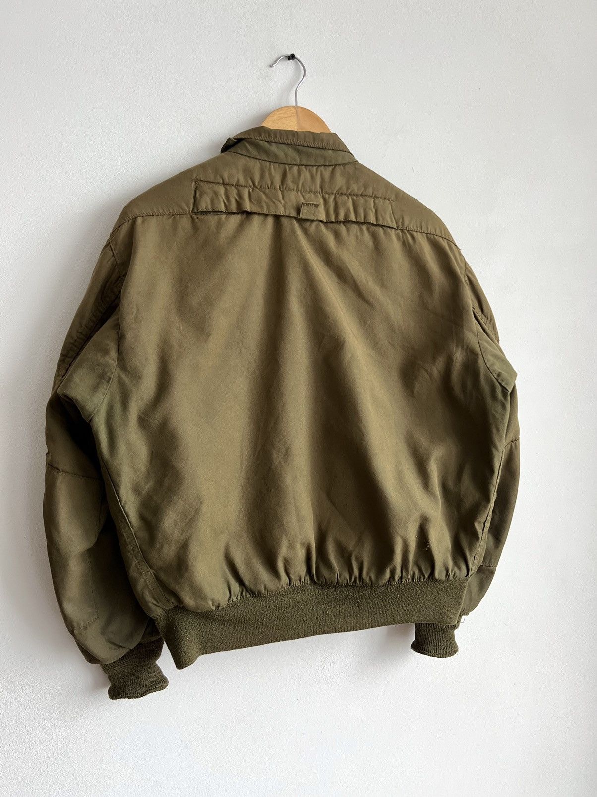 Buzz Rickson's 🇺🇸Vintage 1970s U.S. Army Cold Weather Combat Vehicle Jacket Size US M / EU 48-50 / 2 - 2 Thumbnail