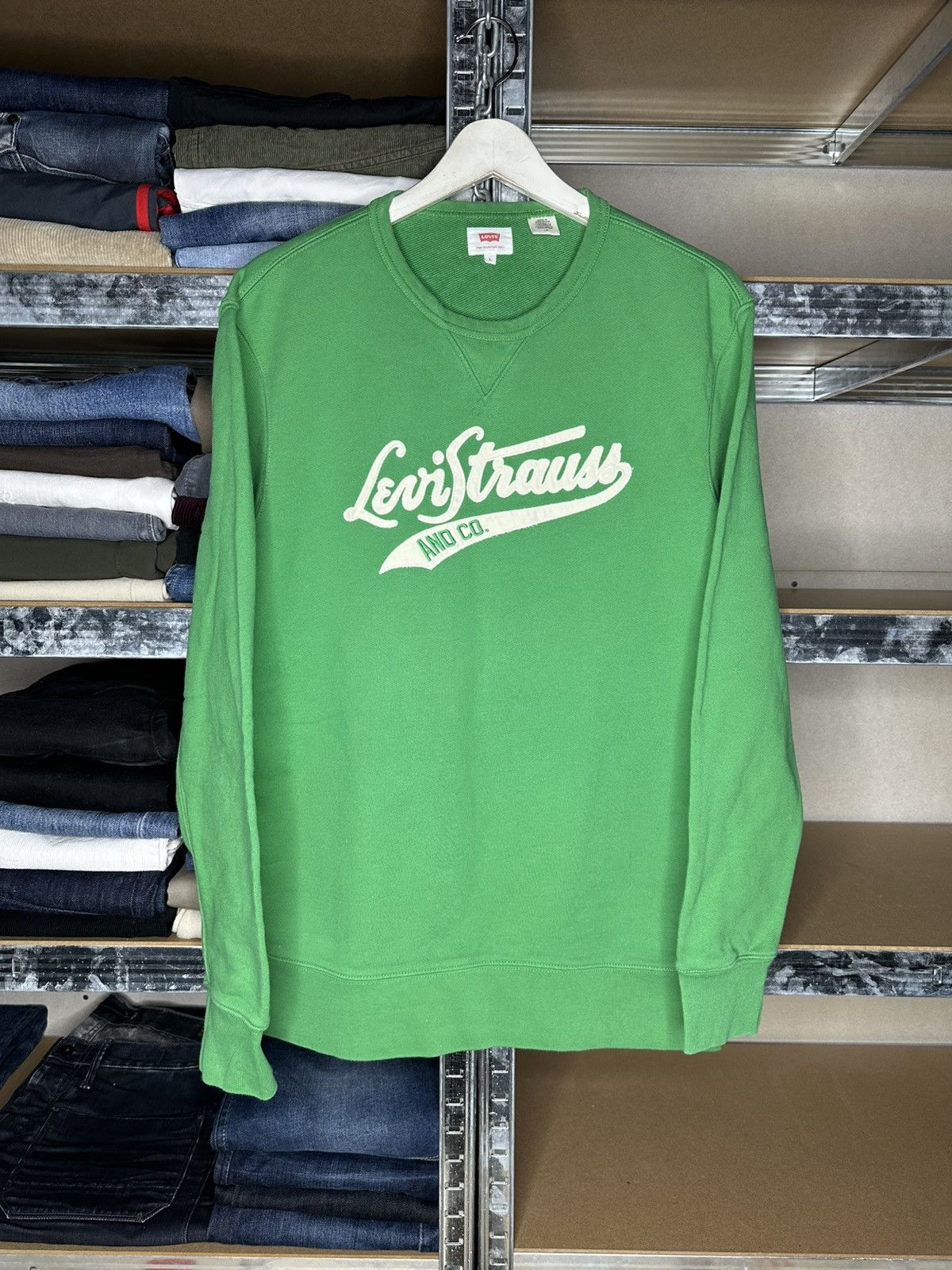 Levi's Levi’s Green Sweatshirt Crewneck Big Embroidered Logo Size US L / EU 52-54 / 3 - 1 Thumbnail