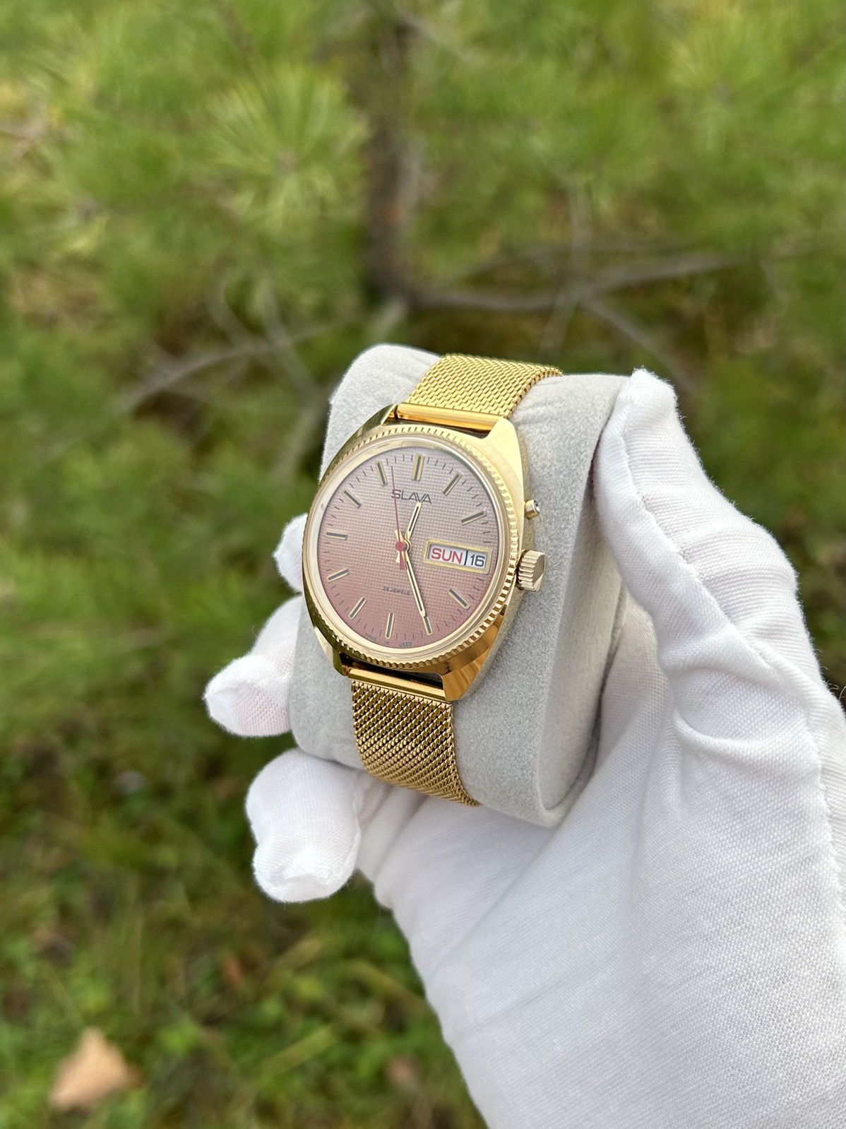 Vintage Vintage Watch Slava Mechanical Made in USSR Authentic 1980s Size ONE SIZE - 14 Thumbnail