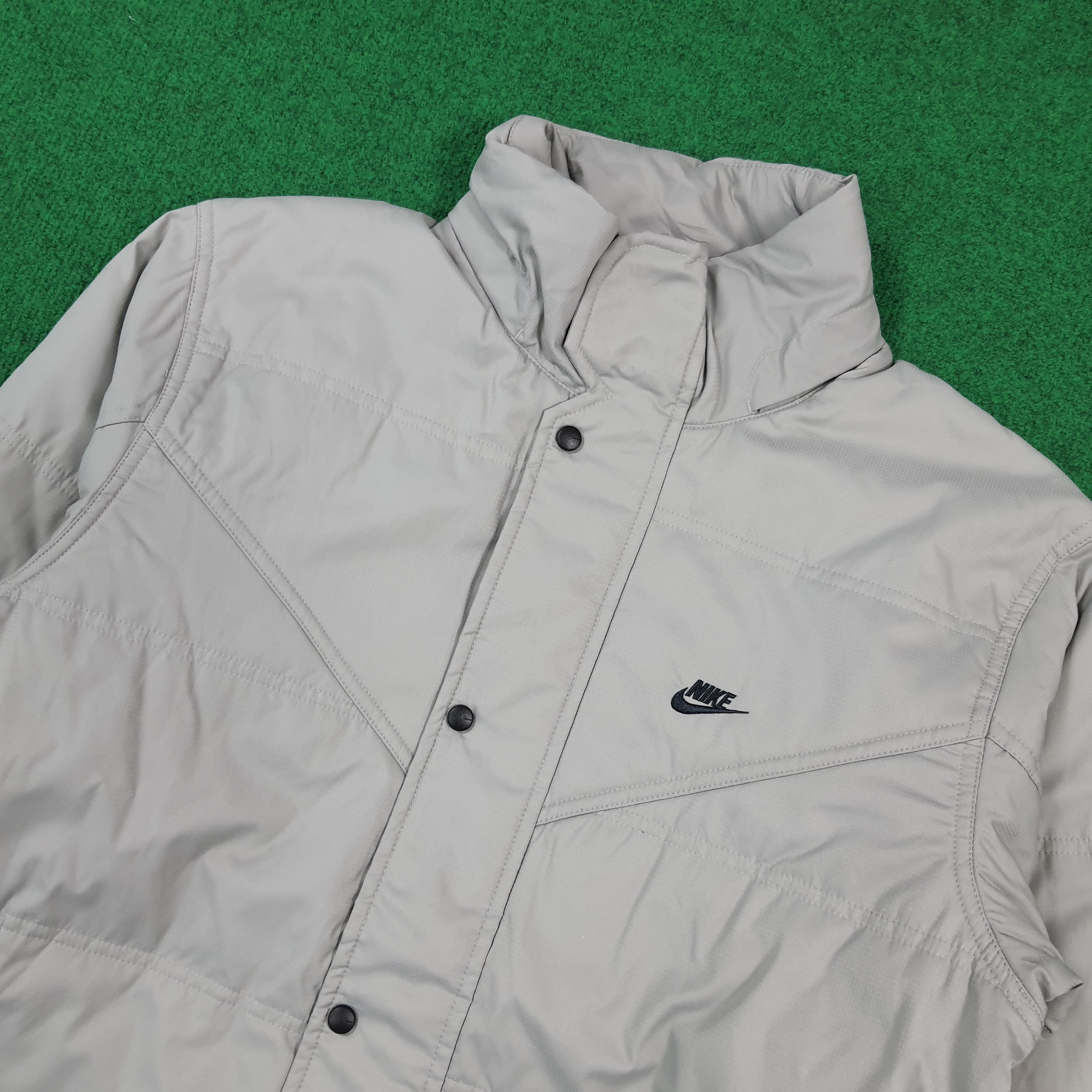 Nike Vintage Nike Outerwear Winter Jacket C293N28 Size US M / EU 48-50 / 2 - 2 Thumbnail
