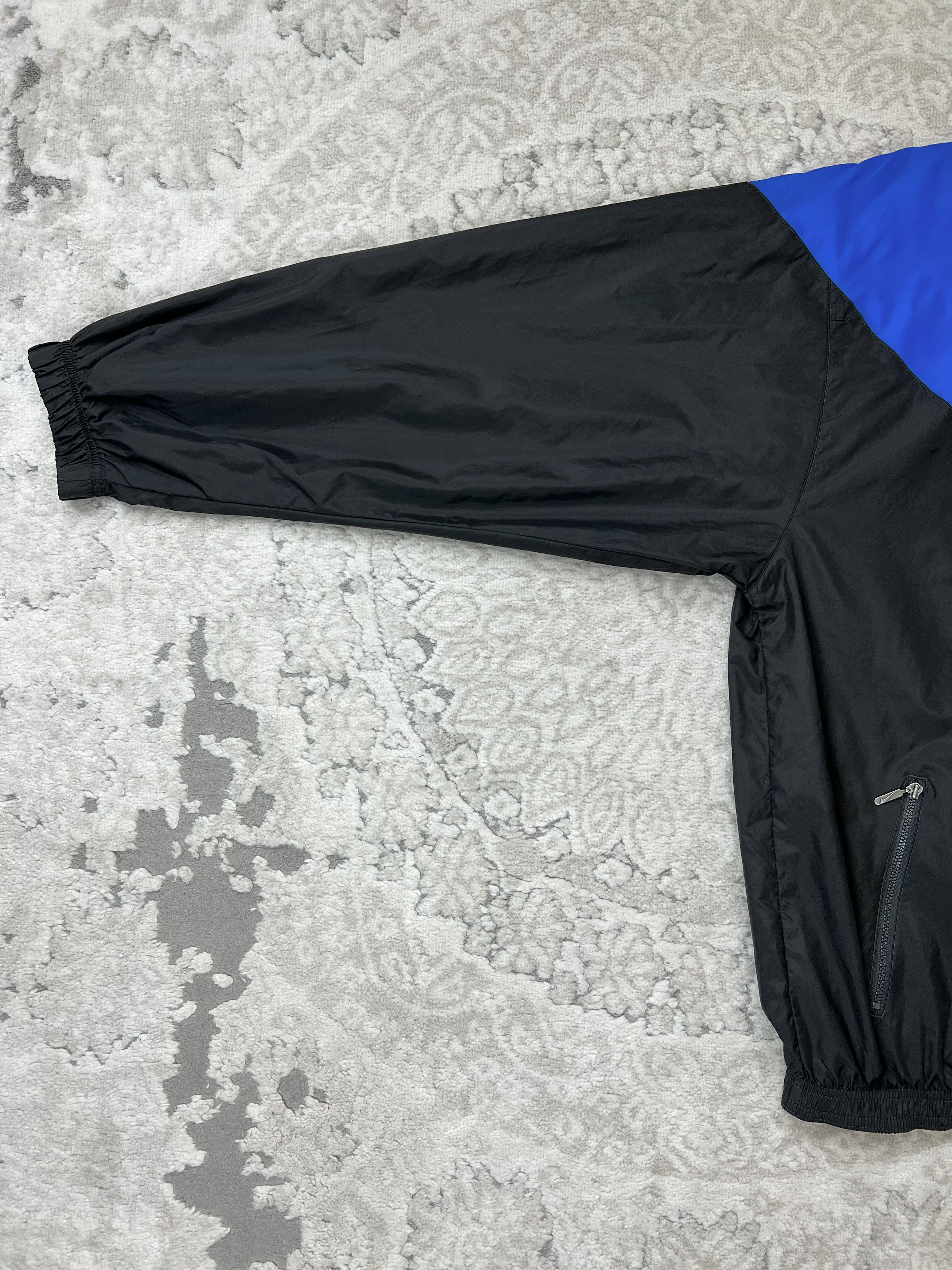 Nike Vintage 90s Nike Big Back Swoosh Windbreaker Light Jacket Size US XL / EU 56 / 4 - 7 Thumbnail