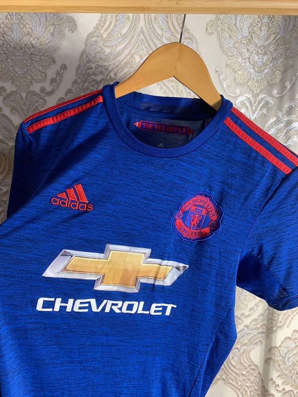 Adidas × Vintage VERY RARE ADIDAS FC MANCHESTER UNITED ENGLAND SOCCER JERSEY Size US S / EU 44-46 / 1 - 3 Thumbnail