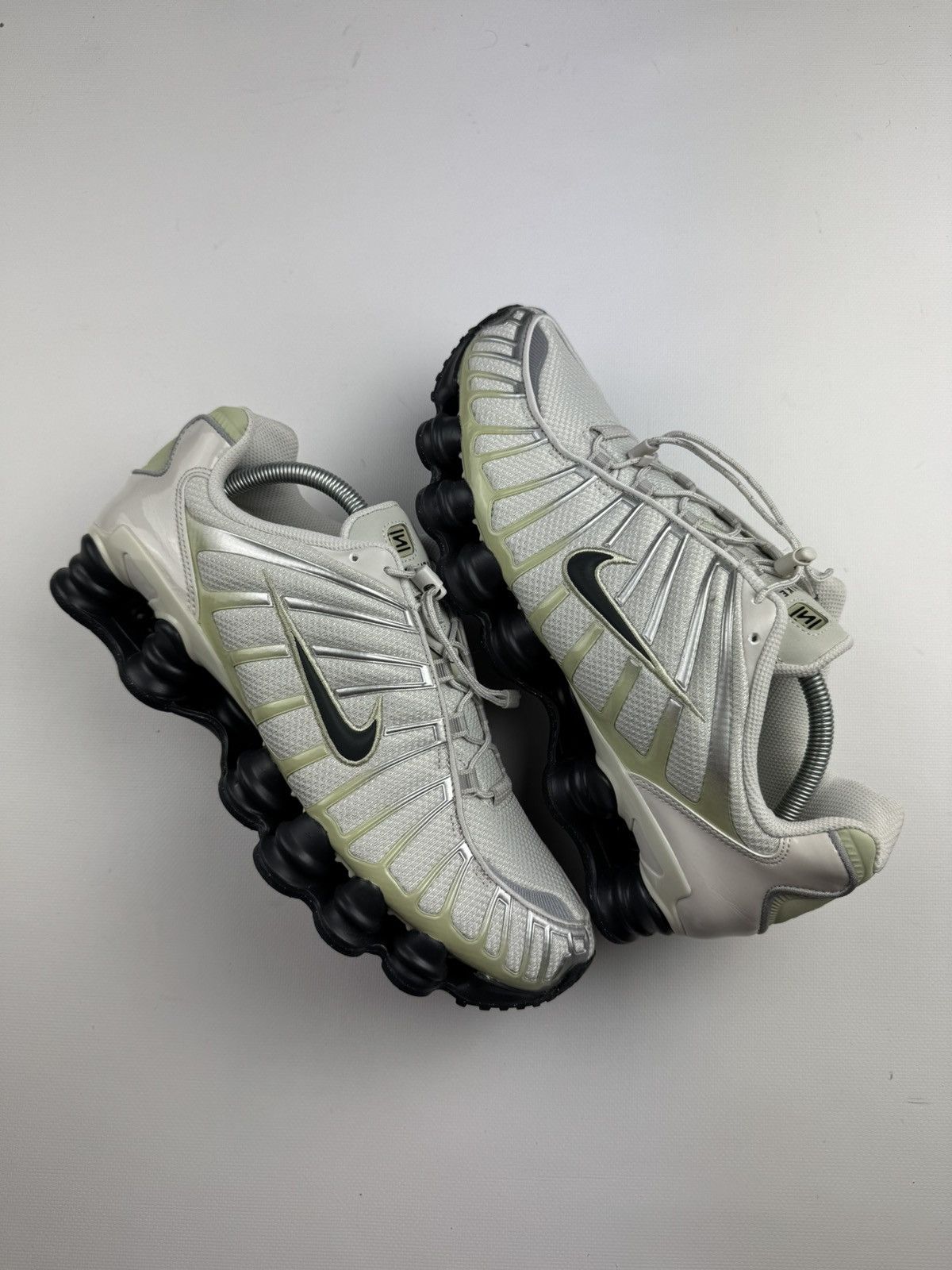 Nike Nike Shox TL Olive Aura US10,5 Size US 10.5 / EU 43-44 - 1 Thumbnail