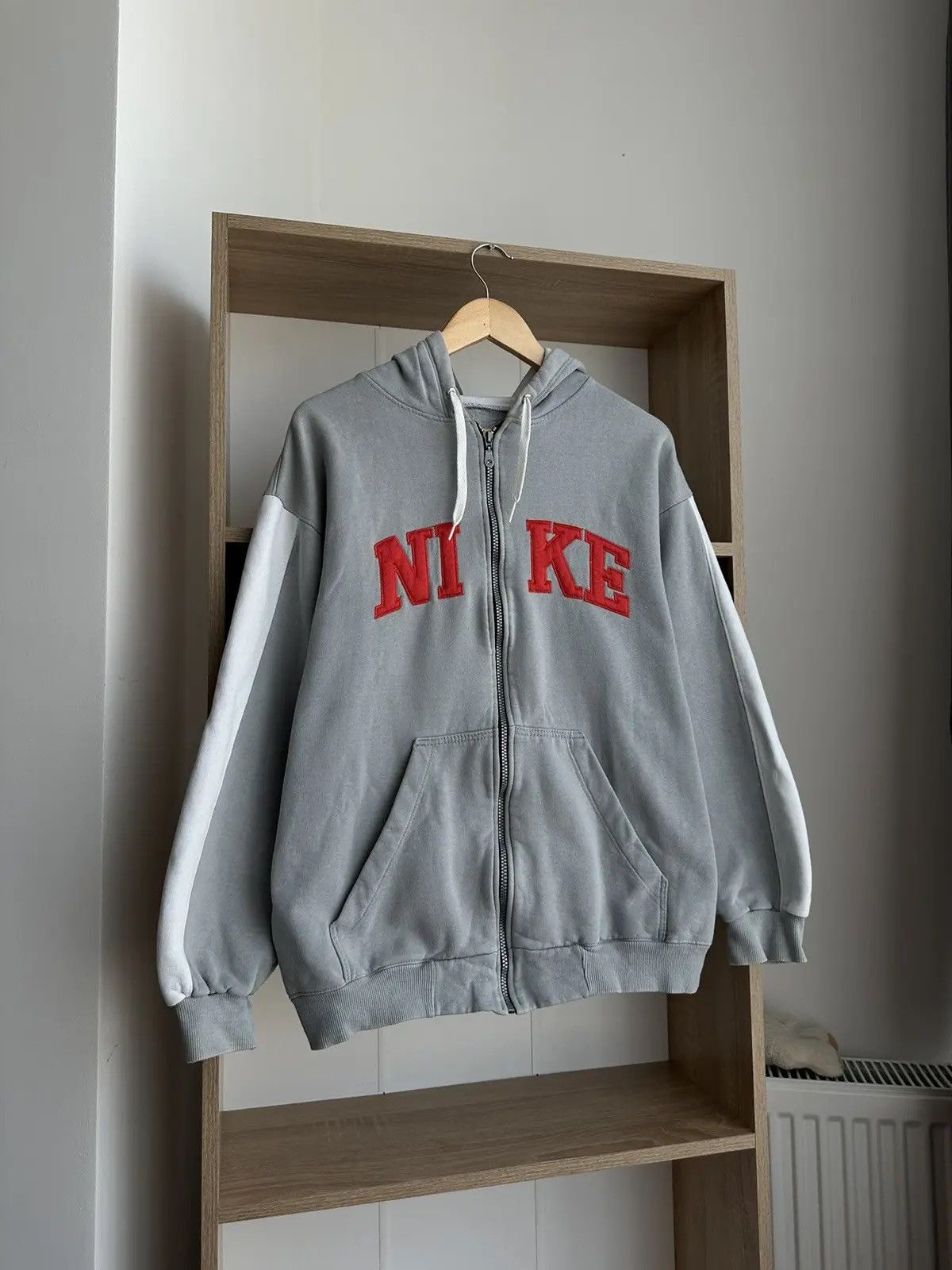 Nike × Nike ACG × Vintage Vintage Nike Grey Full Zip Hoodie Center Logo Y2K Size US M / EU 48-50 / 2 - 6 Thumbnail