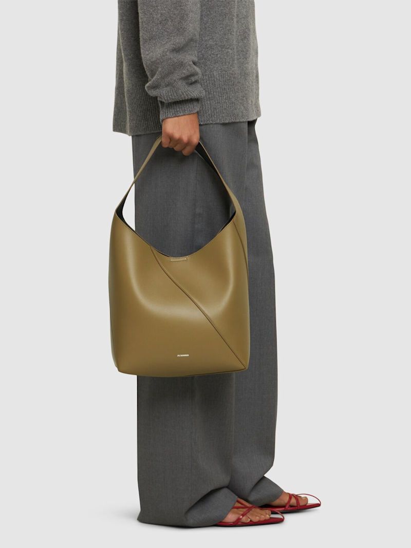 Jil Sander o1w1db10825 Size: OS / Leather Shoulder Bag in Khaki Size ONE SIZE - 2 Thumbnail