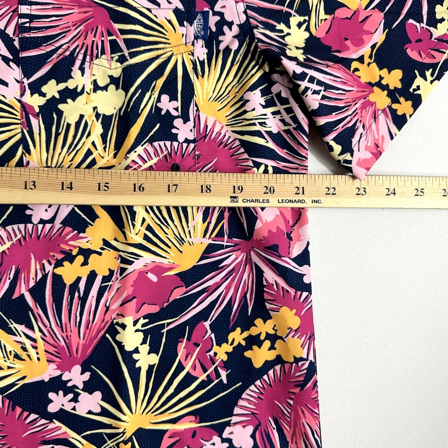 Vintage AFTCO Shirt Mens M Pink Blue Button-Down Short Sleeve Vented Floral Hawaiian Captains Lounge Size US M / EU 48-50 / 2 - 8 Thumbnail