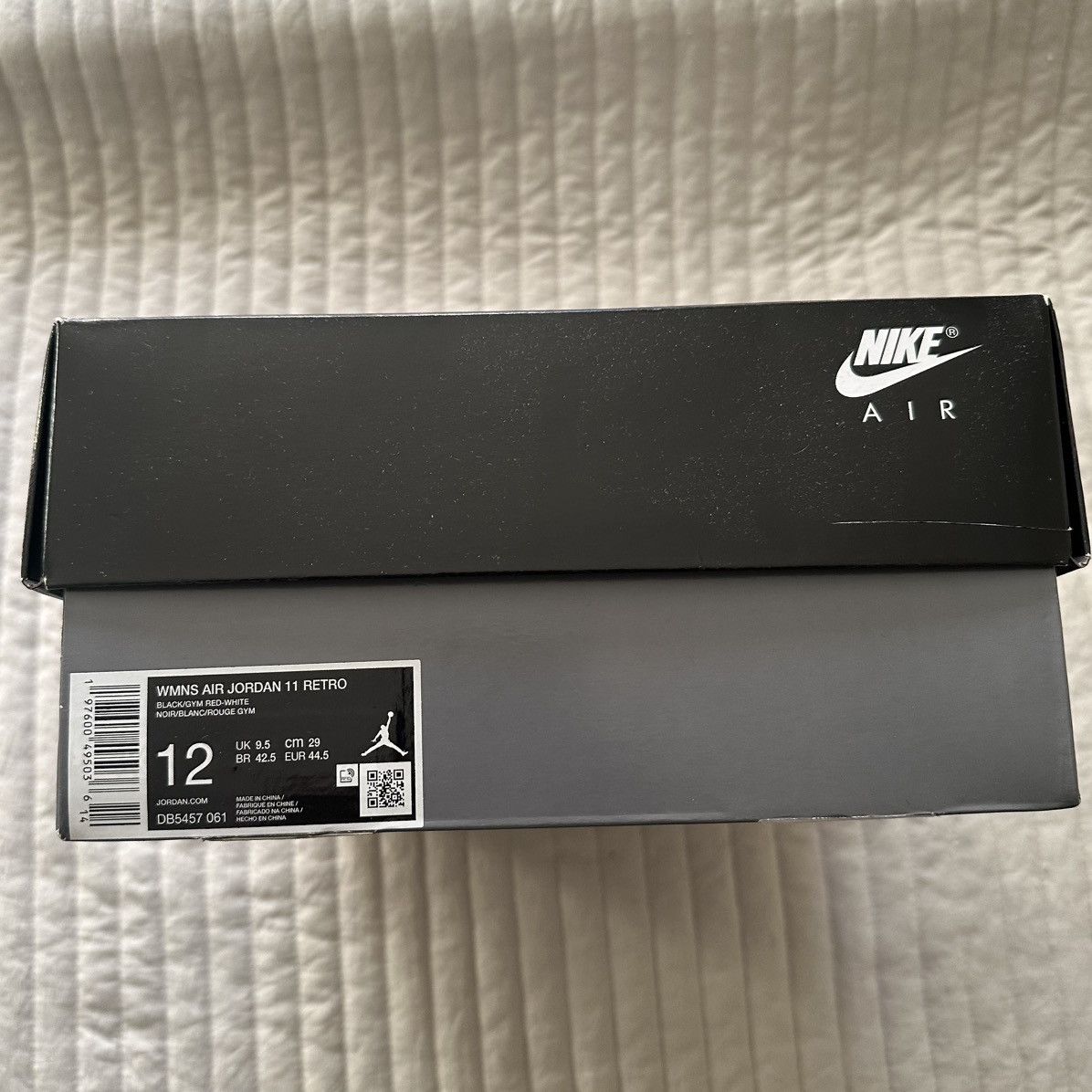 Jordan Brand Jordan 11 Retro 'Bred Velvet' 12W/10.5M Size US 10.5 / EU 43-44 - 8 Thumbnail