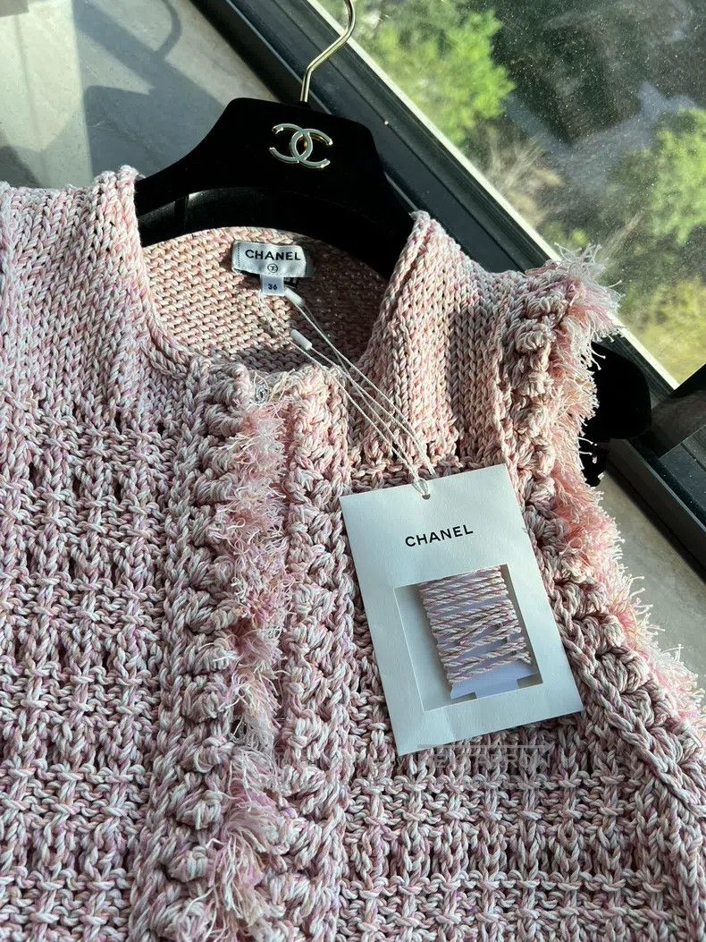Chanel Chanel 25s pink tassel vest Size XS / US 0-2 / IT 36-38 - 6 Thumbnail