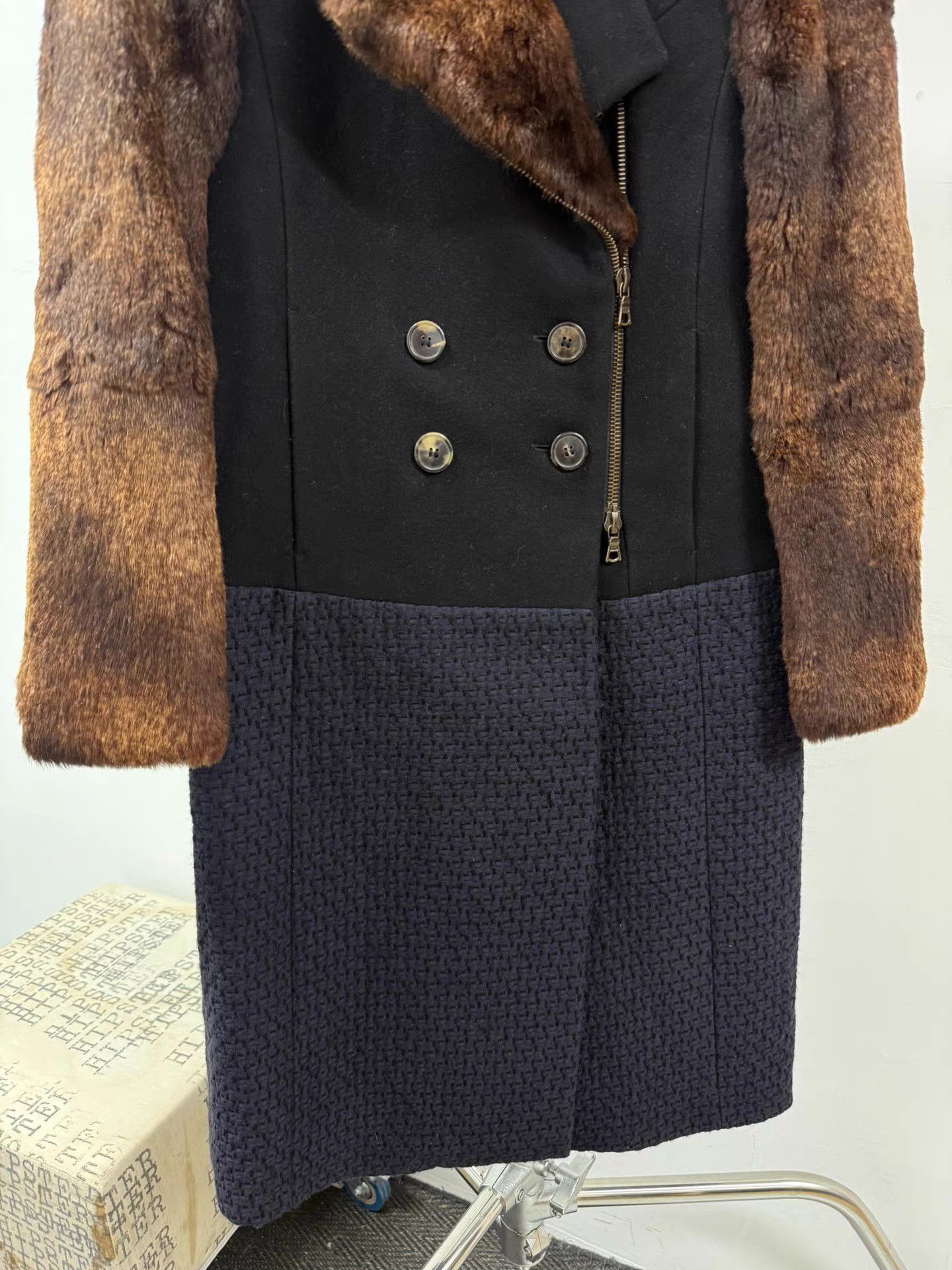 Dries Van Noten Dries van noten Rabbit Fur Paneled Coat K20 Size XS / US 0-2 / IT 36-38 - 4 Thumbnail