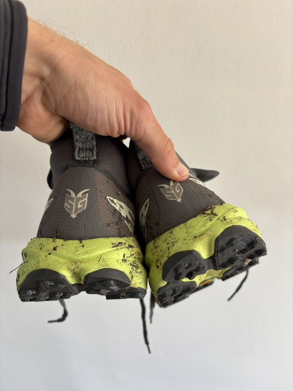 Hoka Speedgoat 6 GTX, sz 10 US Size US 10 / EU 43 - 4 Thumbnail