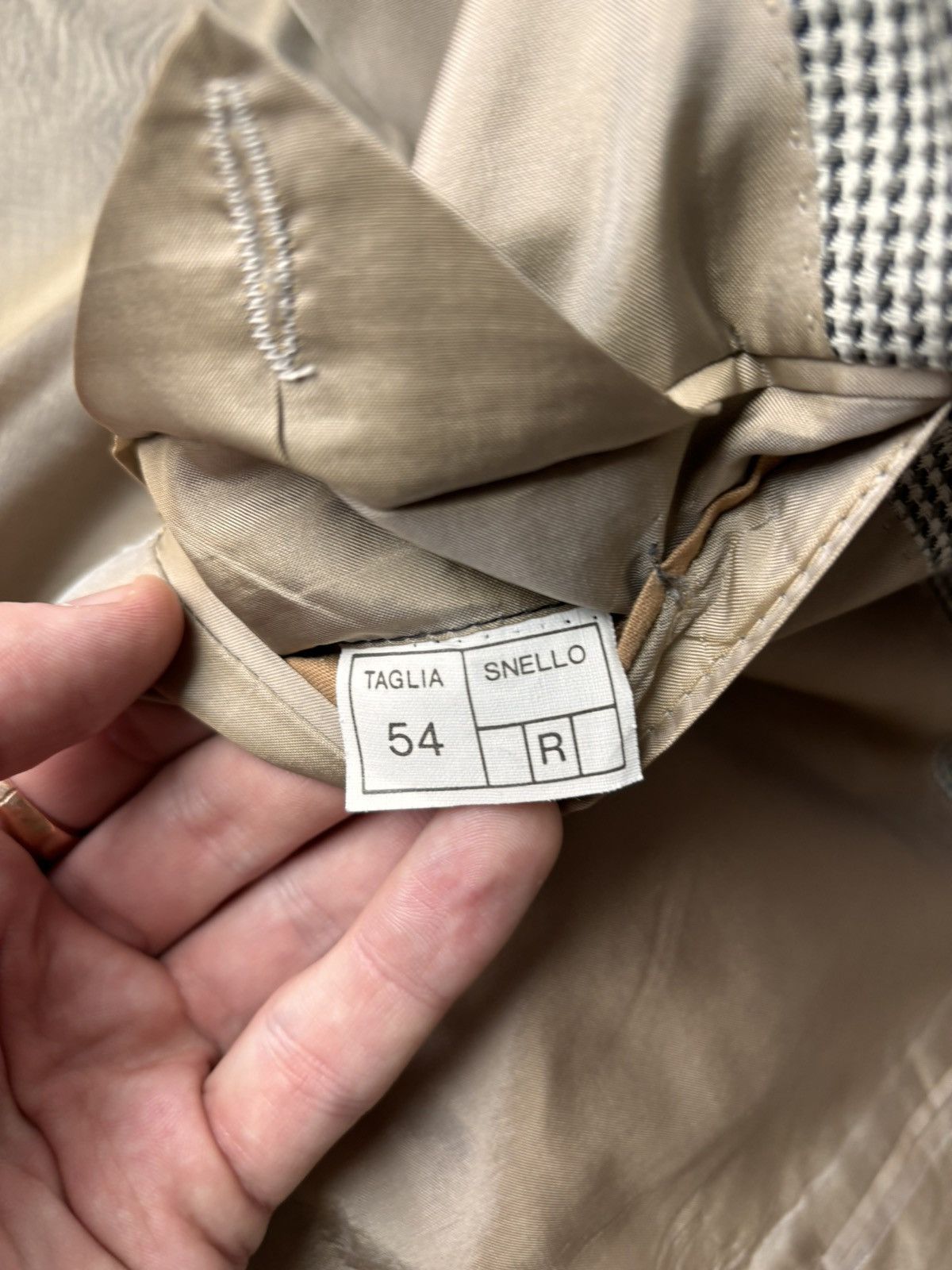 Gianfranco Ferre × Vintage Vintage Gianfranco Ferre Suit Houndstooth Two Piece Wool 54R Size 54R - 9 Thumbnail
