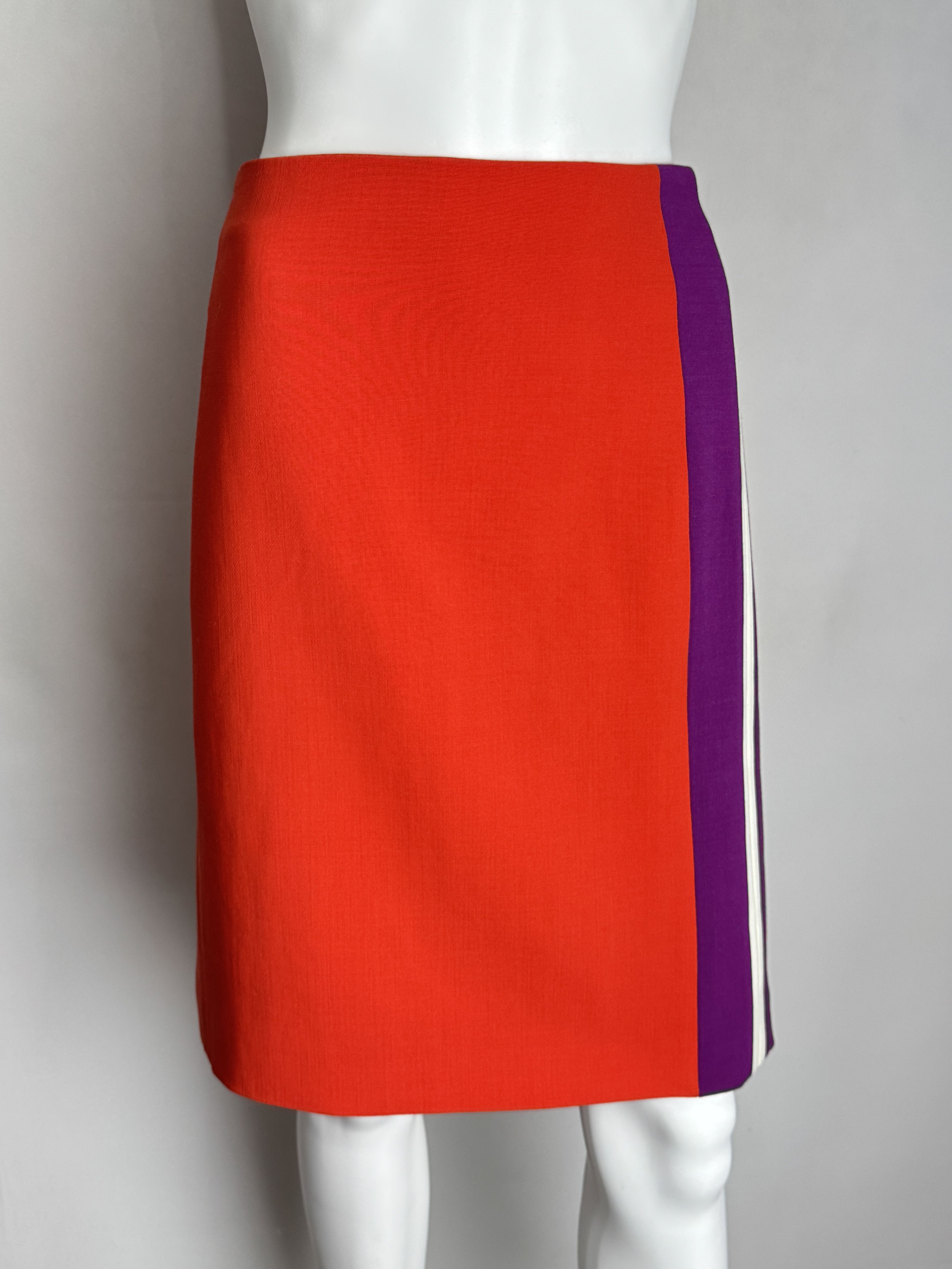 Fendi FENDI women’s wool pencil skirt, made in Italy Size 30" / US 8 / IT 44 - 11 Thumbnail