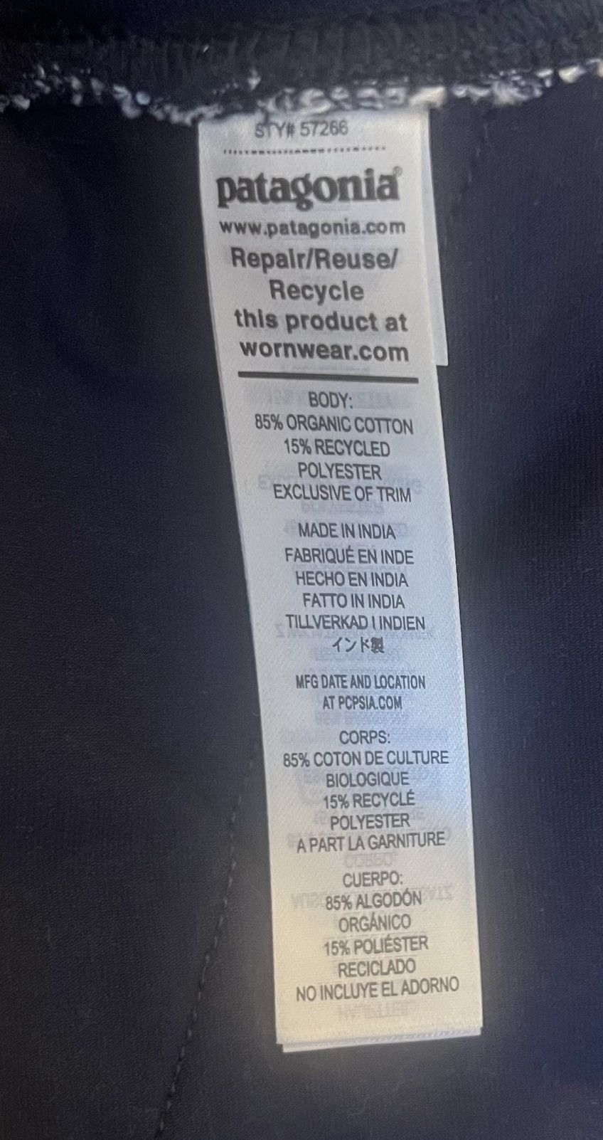 Authentic Patagonia men’s Mahnya fleece shorts new navy med