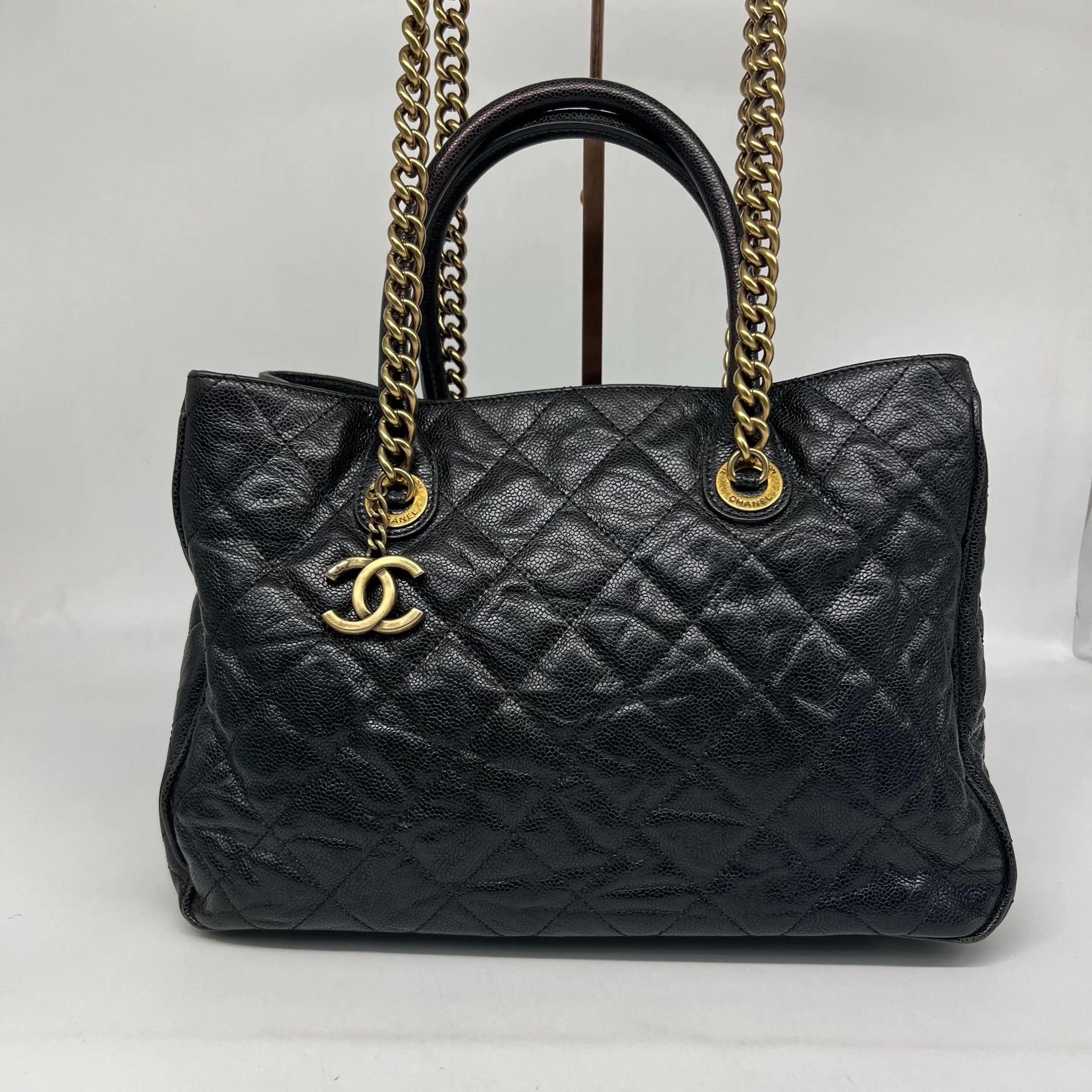 Chanel Pre-loved Bag Very good condition Size ONE SIZE - 1 Thumbnail