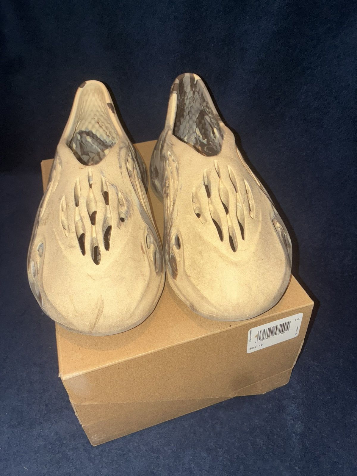 Yeezy Yeezy foams mc cream clay Size US 10 / EU 43 - 3 Thumbnail