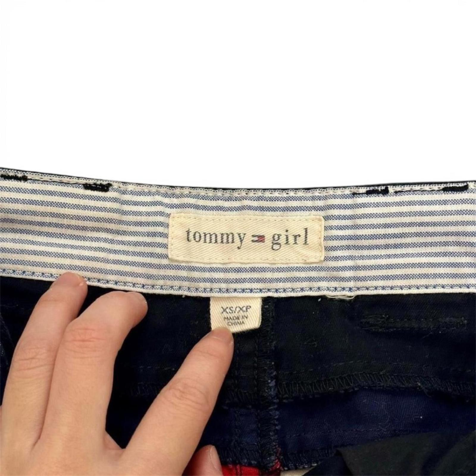 Tommy Hilfiger Tommy girl y2k grunge vintage mini skirt Size 26" / US 2 / IT 38 - 3 Thumbnail