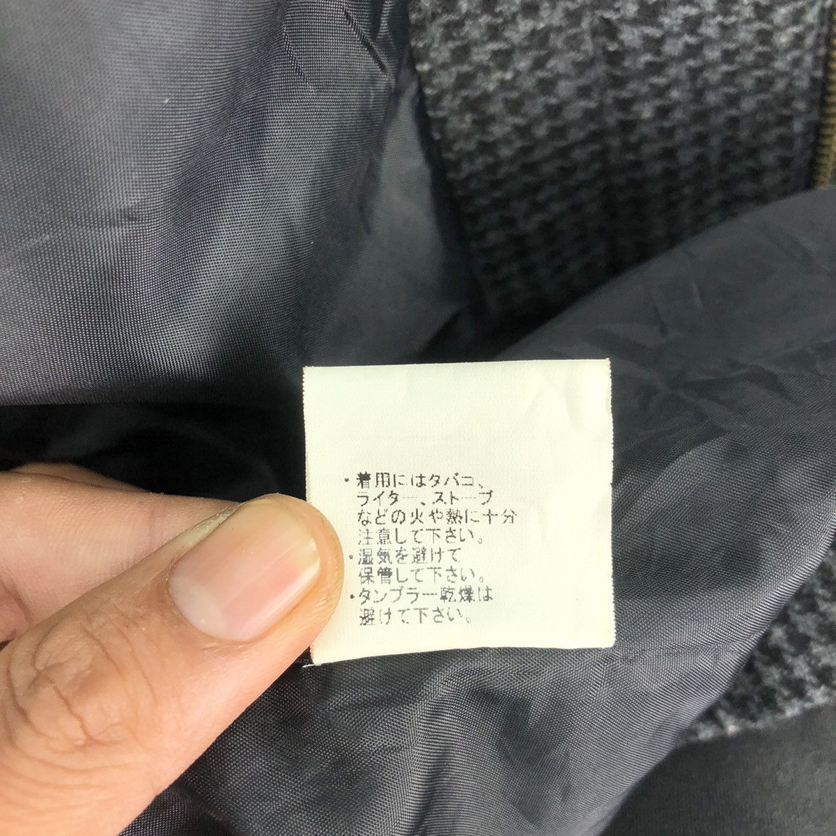 Japanese Brand Vintage 90’s Twenty Works Clasp Houndstooth Jacket Size US M / EU 48-50 / 2 - 19 Thumbnail