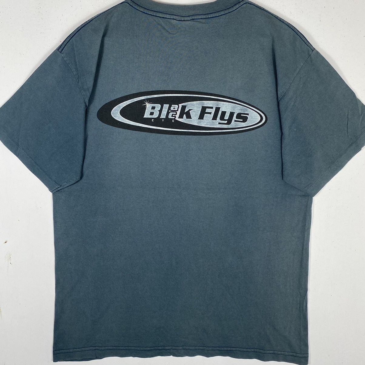 Vintage Vintage 90's BLACK FLYS EYE Skate Streetwear Faded Tee Size US L / EU 52-54 / 3 - 3 Thumbnail