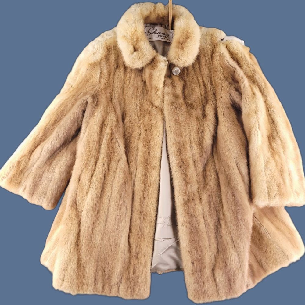 Vintage VINTAGE Silverman Furs Coat Women L Brown Fur Overcoat Medium/Large Newport News Virginia Size L / US 10 / IT 46 - 1 Thumbnail
