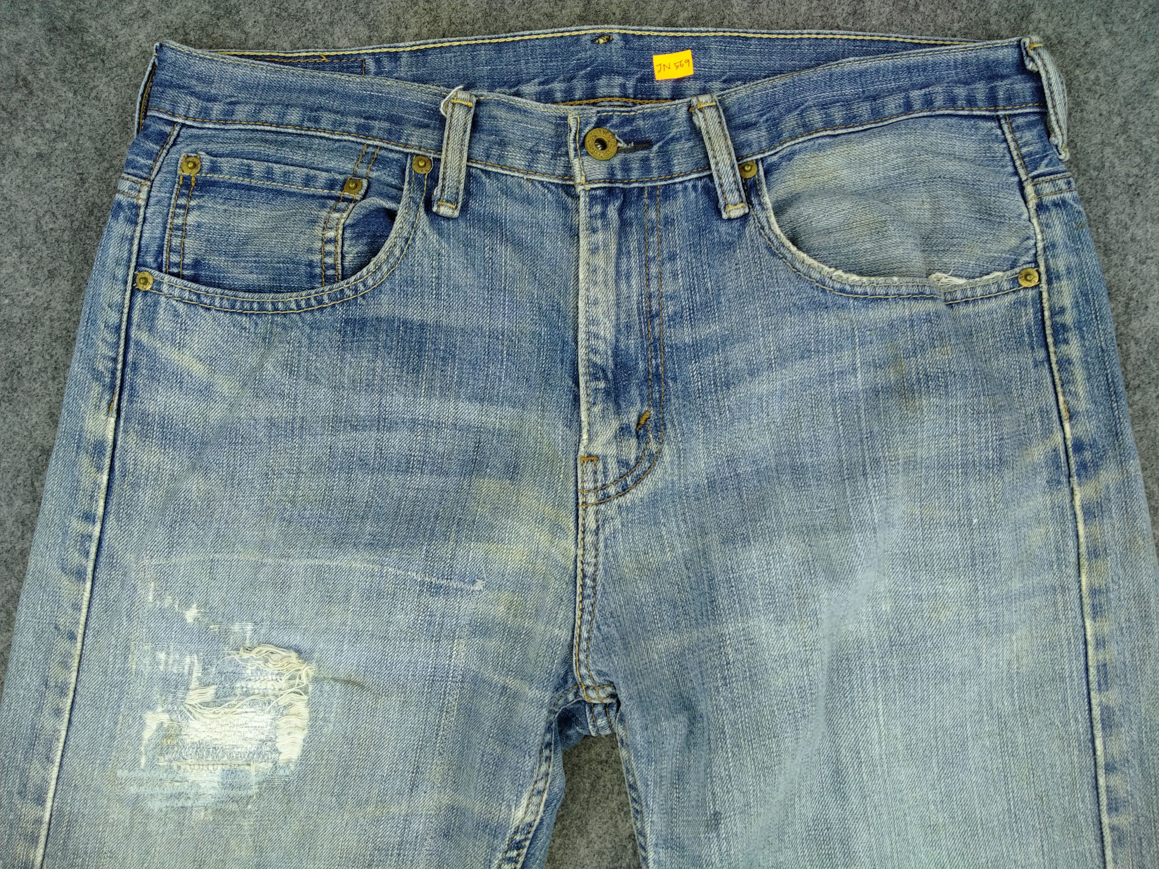 Levi's Vintage Levi's 569 Dirty Distressed Denim 35 x 28 -JN569 Size US 35 - 3 Thumbnail