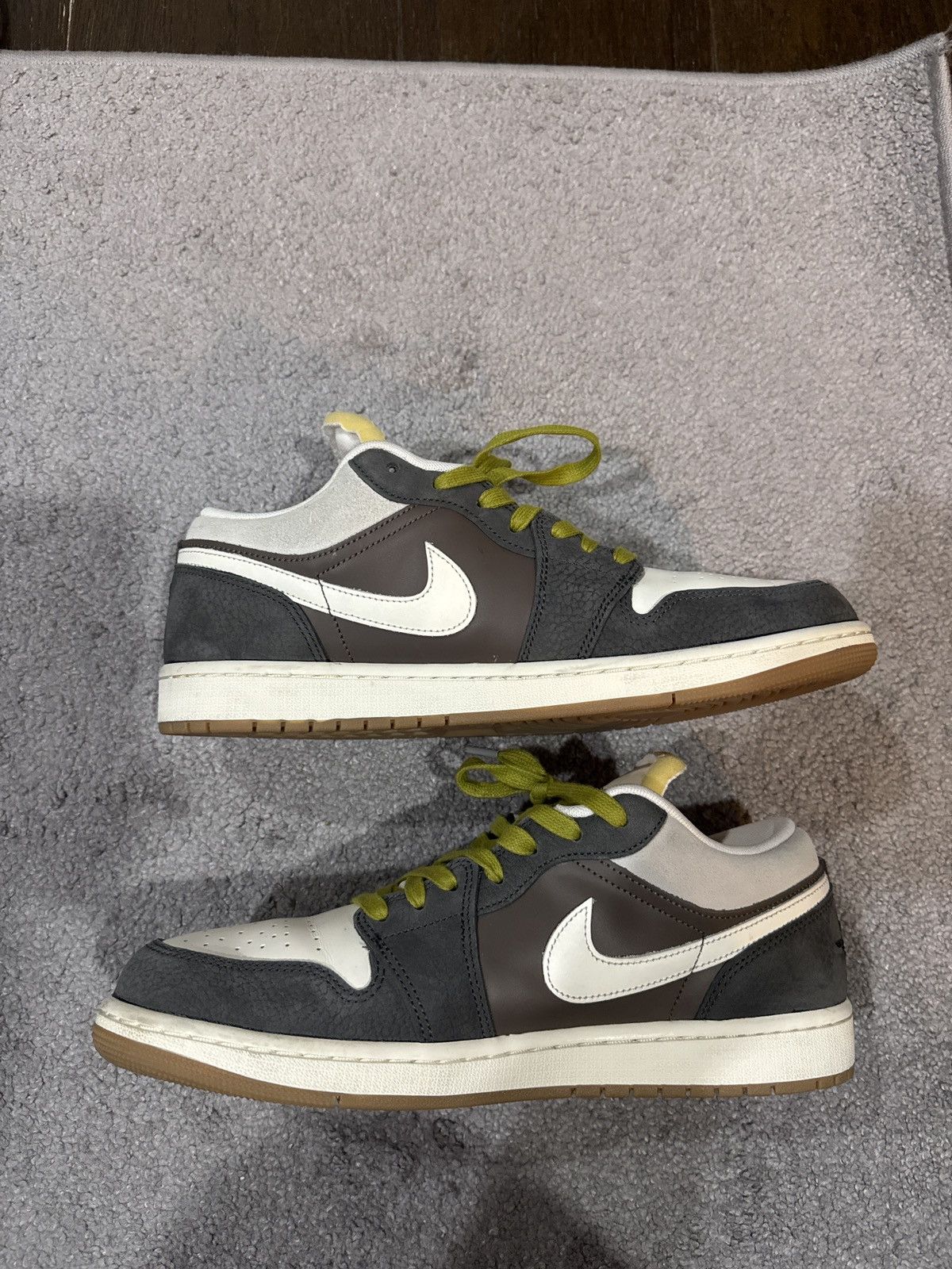 Jordan Brand × Nike SNKRS Day Korea Magpie(2023) Jordan 1 Low Size US 11 / EU 44 - 2 Thumbnail