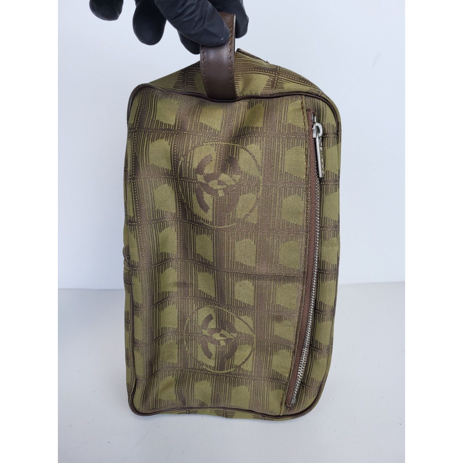 Chanel Chanel Vintage Cosmetic Travel Bag Green Size ONE SIZE - 4 Thumbnail