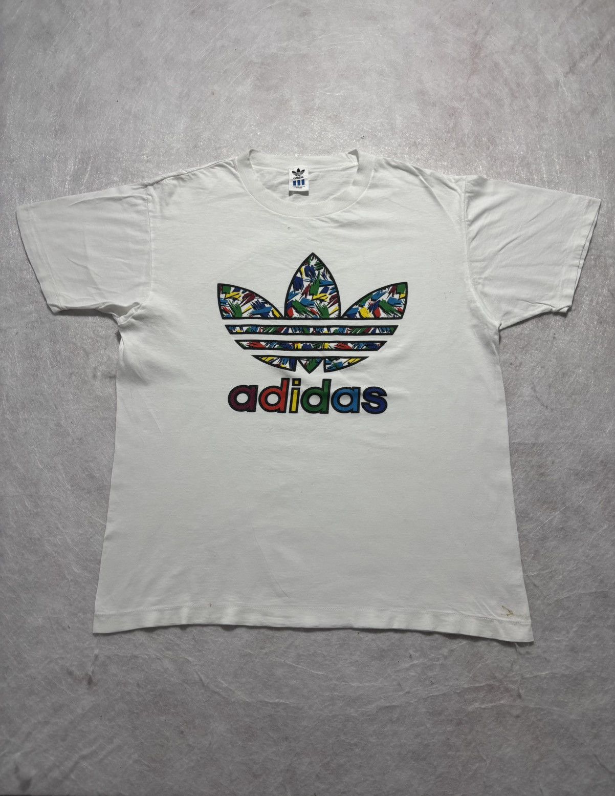 Adidas Vintage Adidas Tshirt Size US L / EU 52-54 / 3 - 1 Thumbnail