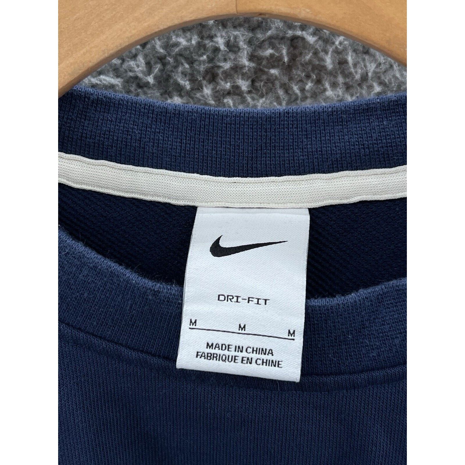 Nike Nike Standard Issue Hoops Management Sweatshirt DX0446-410 Size US M / EU 48-50 / 2 - 3 Thumbnail