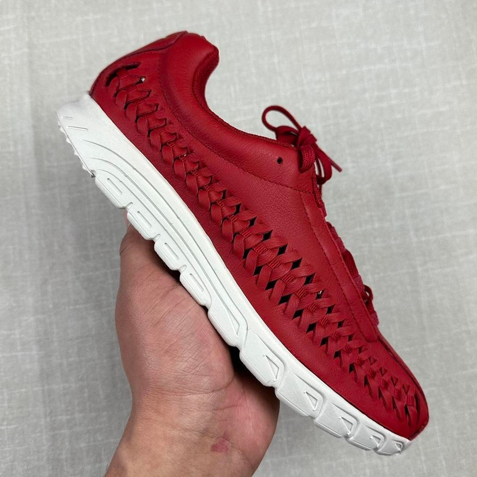 Nike 2017 Nike Mayfly Woven "Terra Red" Size US 9.5 / IT 39.5 - 1 Thumbnail