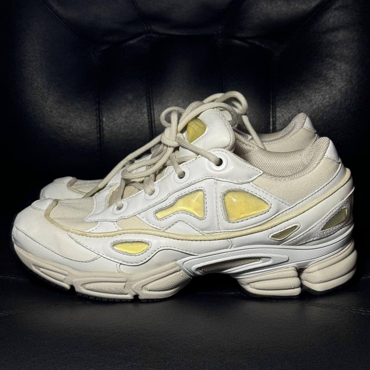 Adidas × Raf Simons Adidas Raf Simons Ozweego Cream White Size US 6.5 / IT 36.5 - 3 Thumbnail