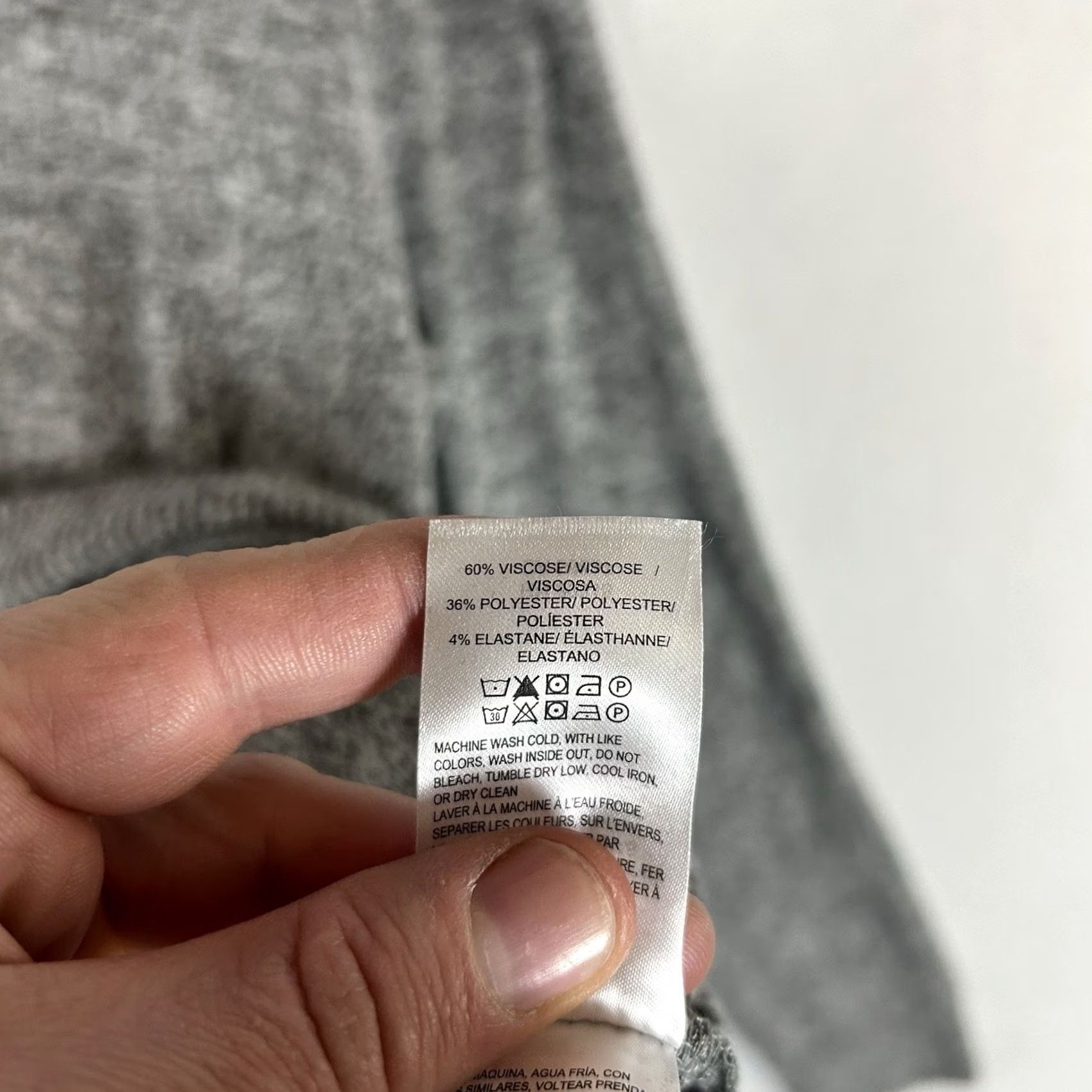 Lucky Brand Lucky Brand Sweatshirt Lightweight Long Sleeve V-Neck Pullover Womens Large Gray Pullover Knit Slim Casual City Minimalist Size L / US 10 / IT 46 - 5 Thumbnail