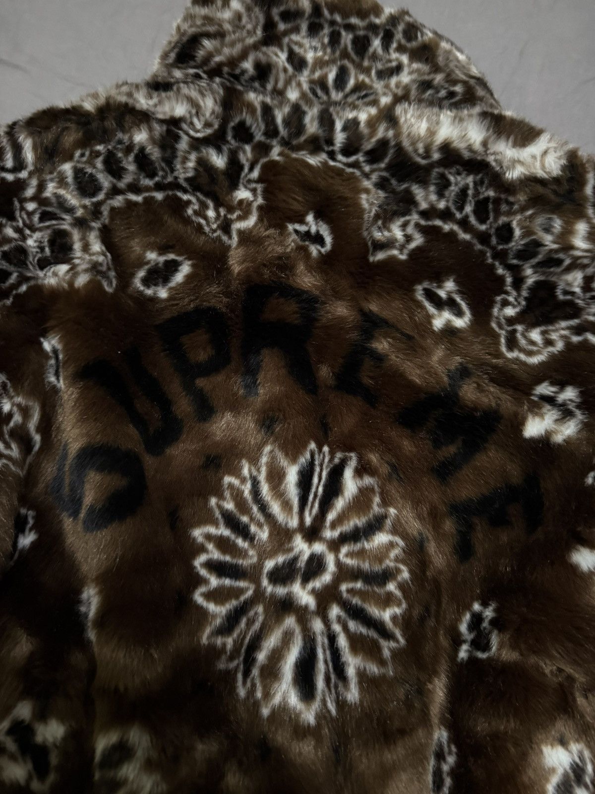 Supreme Supreme bandana Faux Fur bomber jacket brown Size US XL / EU 56 / 4 - 4 Thumbnail