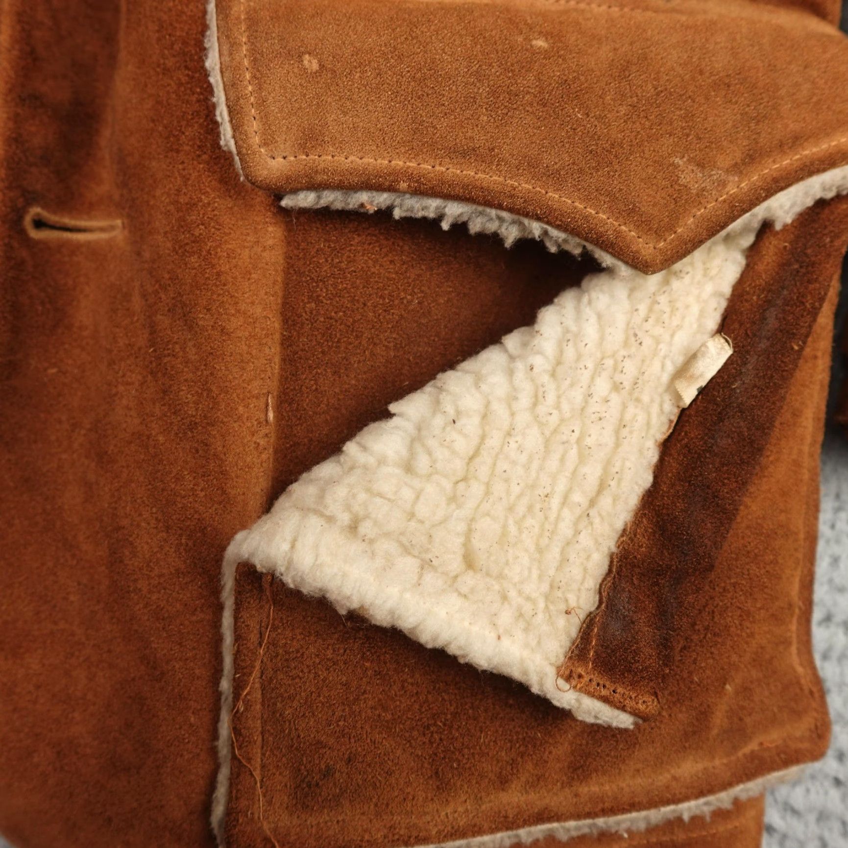 Vintage VINTAGE Gateway Collection Coat Mens 44 Brown Suede Sheepskin Shearling 70s Size US S / EU 44-46 / 1 - 7 Thumbnail