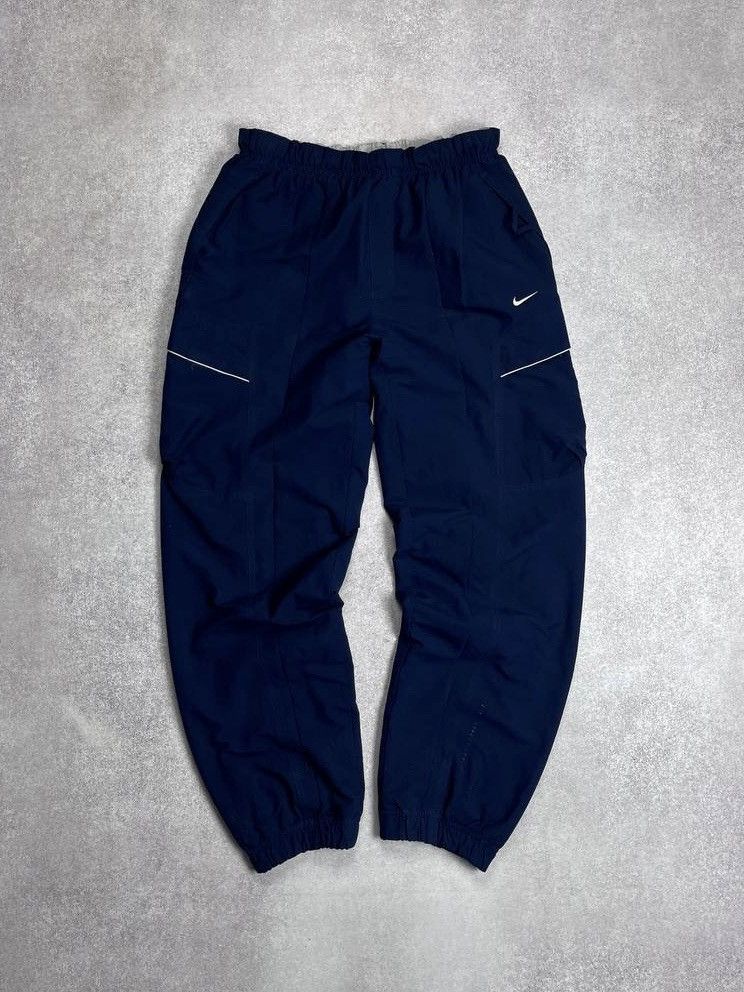 Nike Vintage Nike Swoosh Baggy Nylon Joggers Track Pants M Size US 32 / EU 48 - 2 Thumbnail