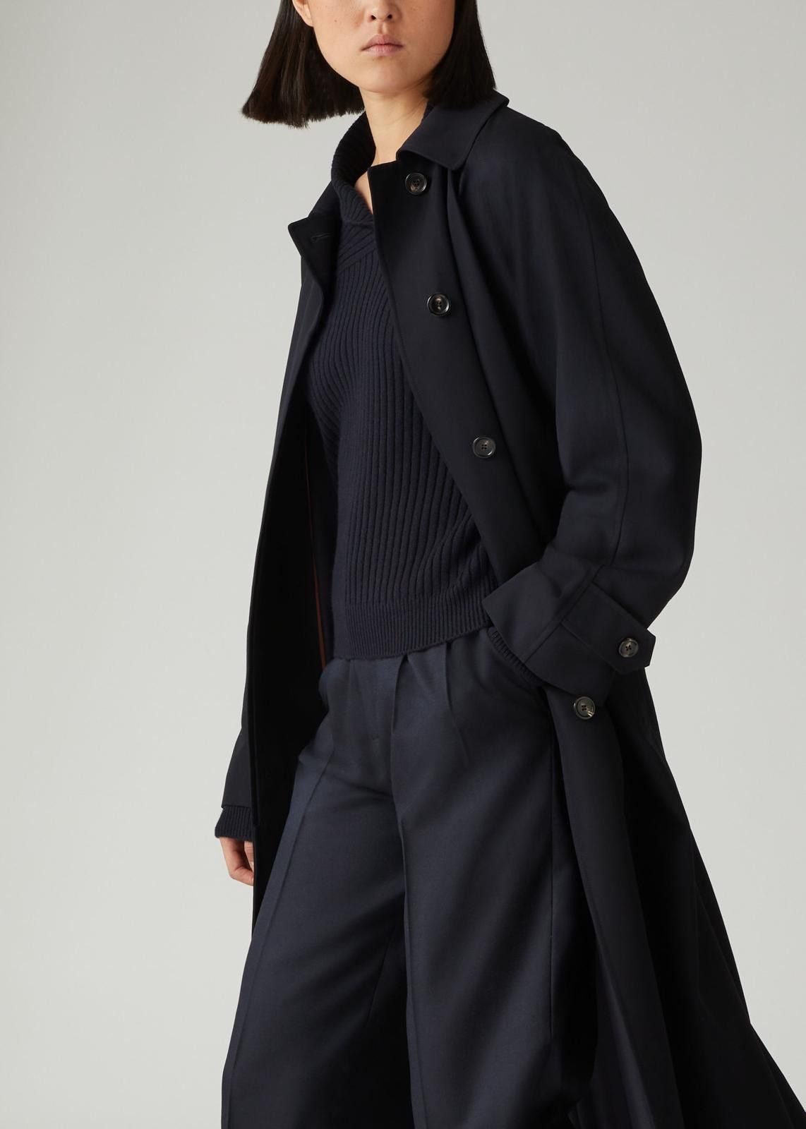 Loro Piana o1srvl11e0125 Mellbreak V-Neck Sweater in Navy Blue Size XS / US 0-2 / IT 36-38 - 5 Thumbnail