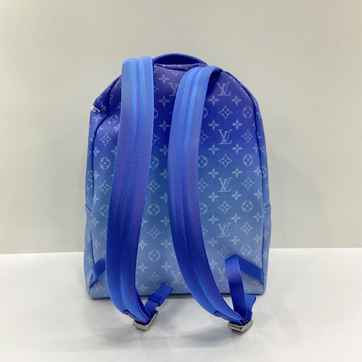 Louis Vuitton Authentic Louis Vuitton Clouds Monogram Multipocket Backpack Size ONE SIZE - 2 Thumbnail