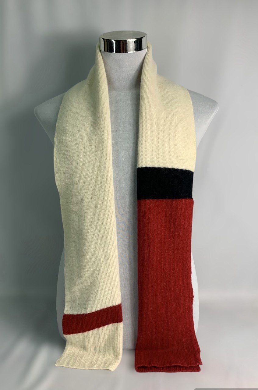 Gap Scarf / Muffler / Neckwear