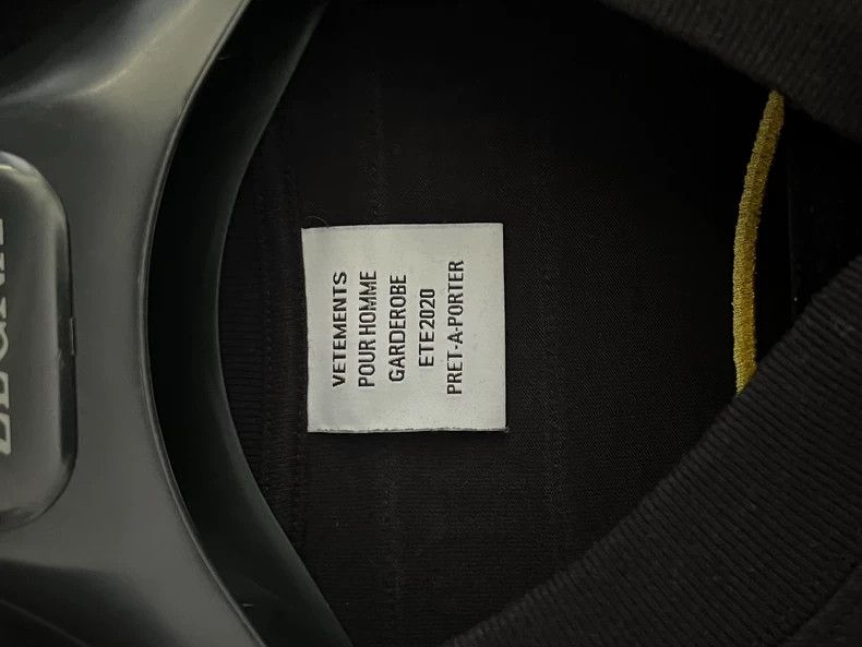 Vetements Vetements McDonald's Officer Chi short-sleeved shirt Size US XS / EU 42 / 0 - 4 Thumbnail