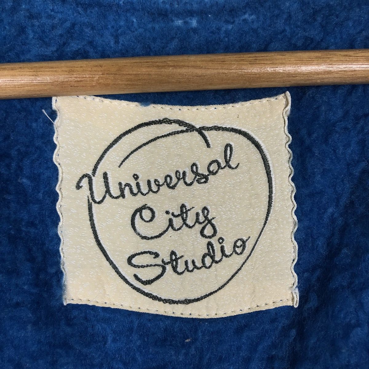 Japanese Brand Vintage Bomber Jacket Universal City Studio Big Logo Jumper Size US M / EU 48-50 / 2 - 21 Thumbnail