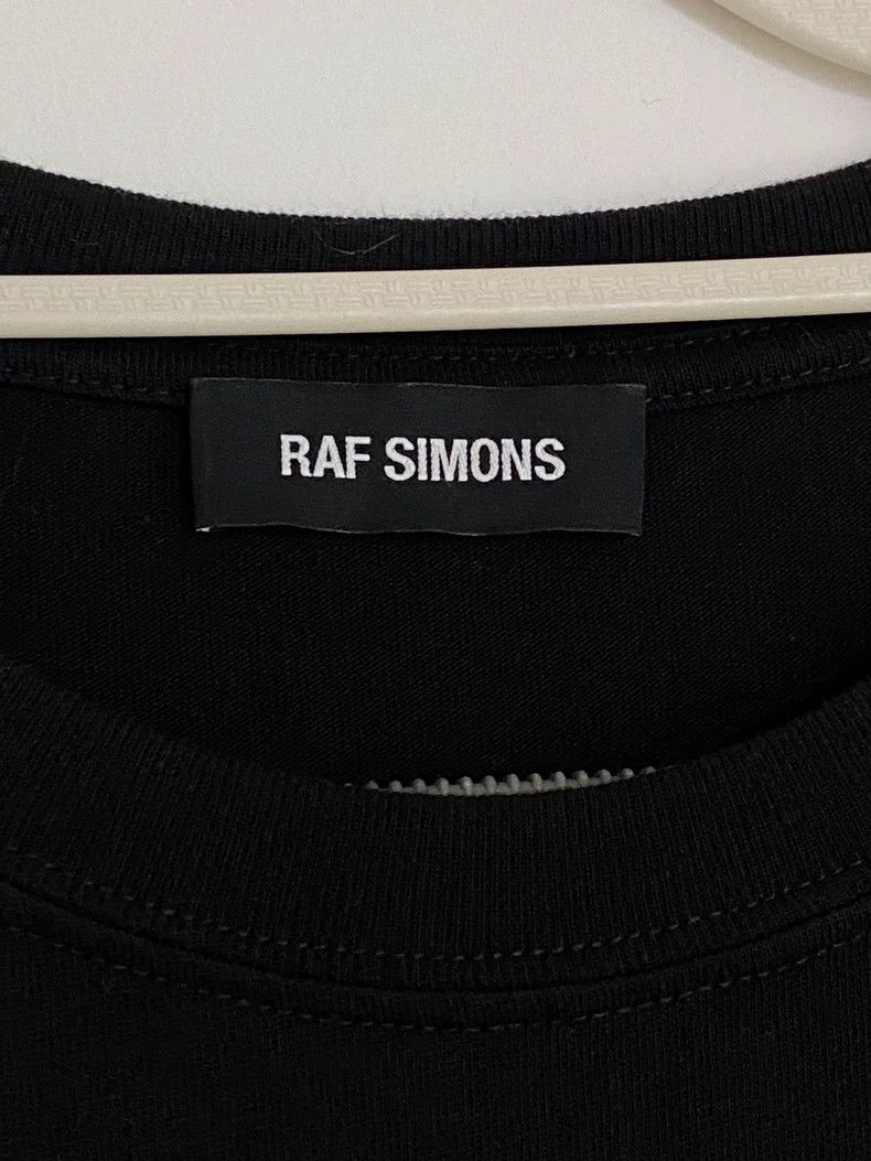Raf Simons Raf Simons 19ss show style double-necked alien T-shirt Size US S / EU 44-46 / 1 - 4 Thumbnail