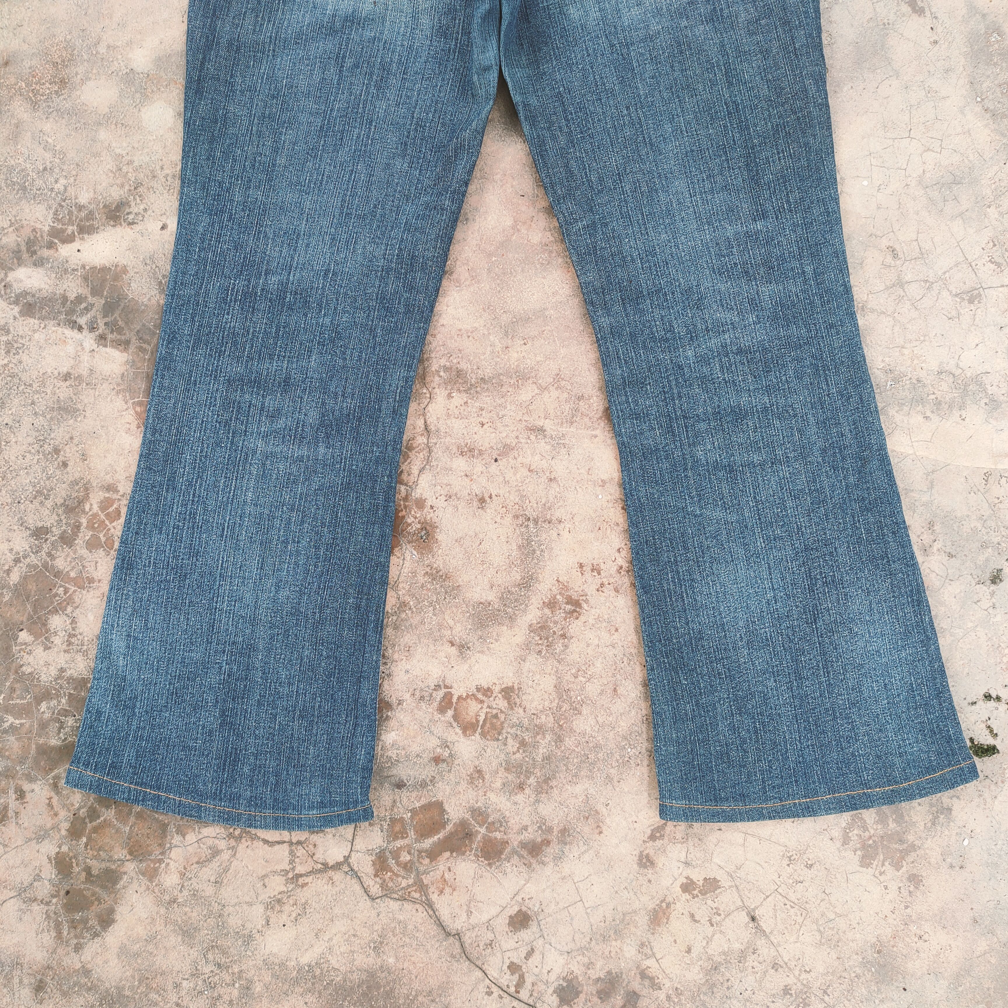 Japanese Brand NUVE FLARE FADED JEANS DENIM PANTS Size US 30 / EU 46 - 12 Thumbnail