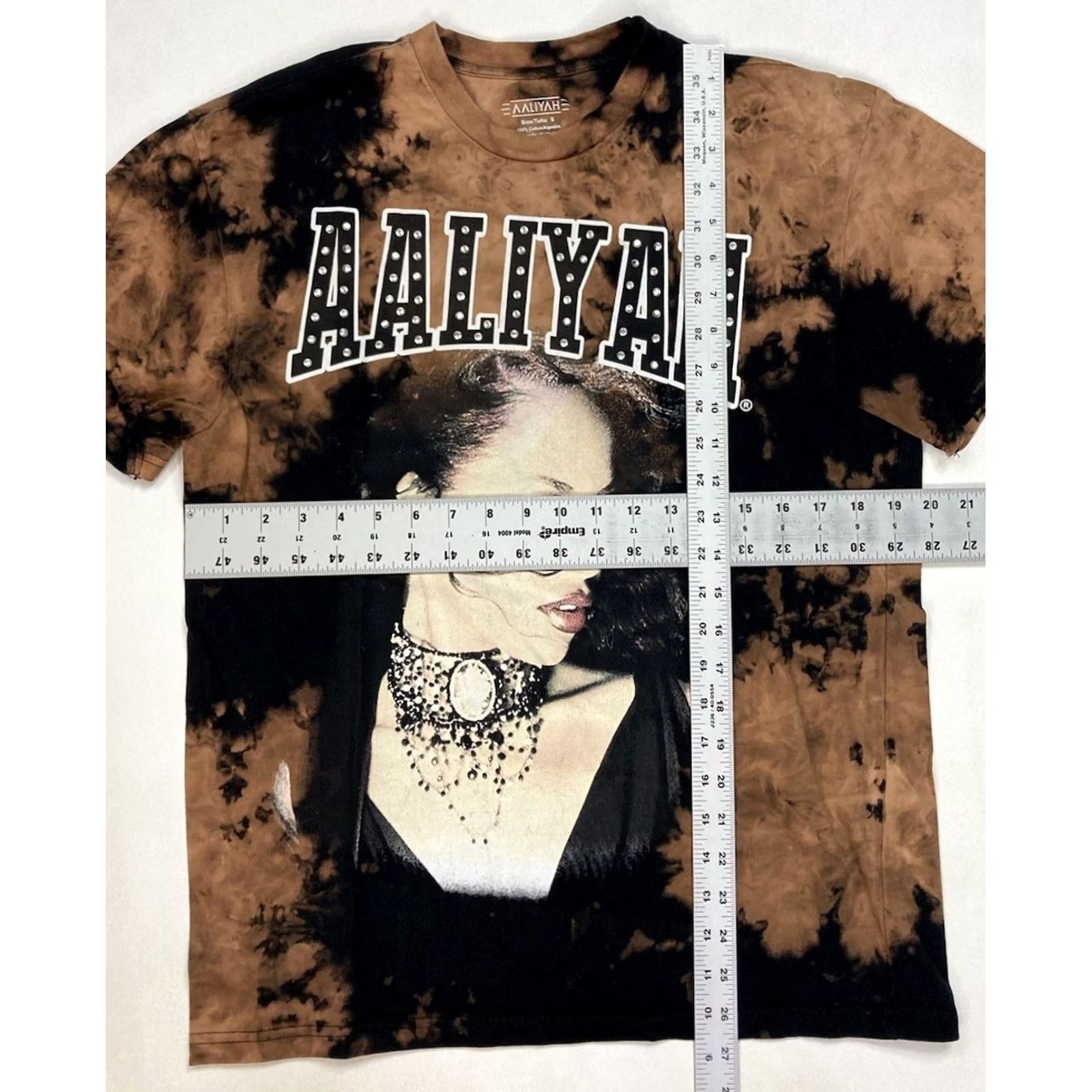 Vintage VINTAGE Aaliyah Rhinestones T-Shirt Women Small Oversized Tie Dye Music Shirt Size S / US 4 / IT 40 - 6 Thumbnail