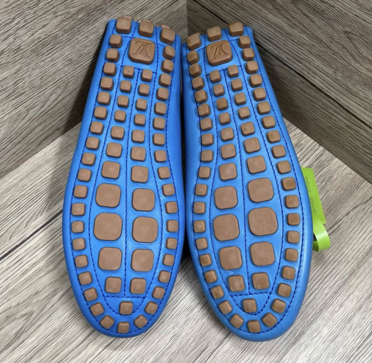 Louis Vuitton Louis Vuitton Arizona Moccasin White Blue Brown Loafers J41 Size US 8 / EU 41 - 5 Thumbnail